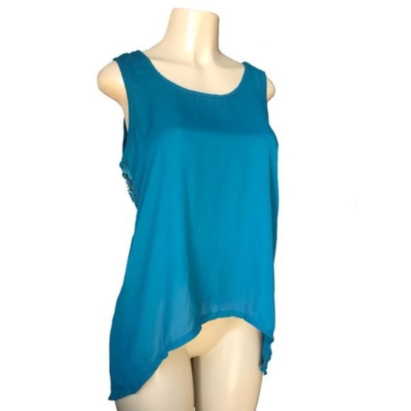Romeo & Juliet Teal High Low Crochet Back Tank Top - Picture 2 of 7